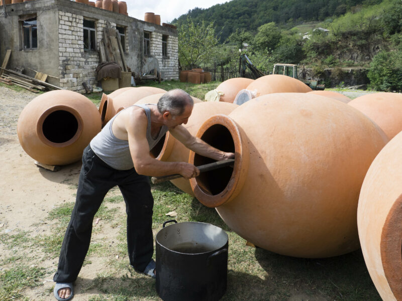 Georgian quevri maker