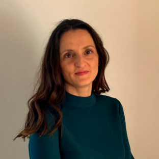 Photo of Dr Raluca Florea - Featured Speaker at Food Matters Live
