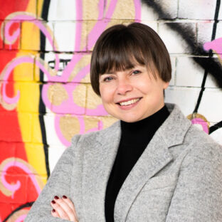 Photo of Dr Dominique Thompson - Featured Speaker at Food Matters Live