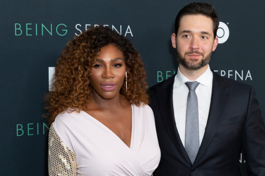 Serena Williams and Alexis Ohanian posing for the cameras