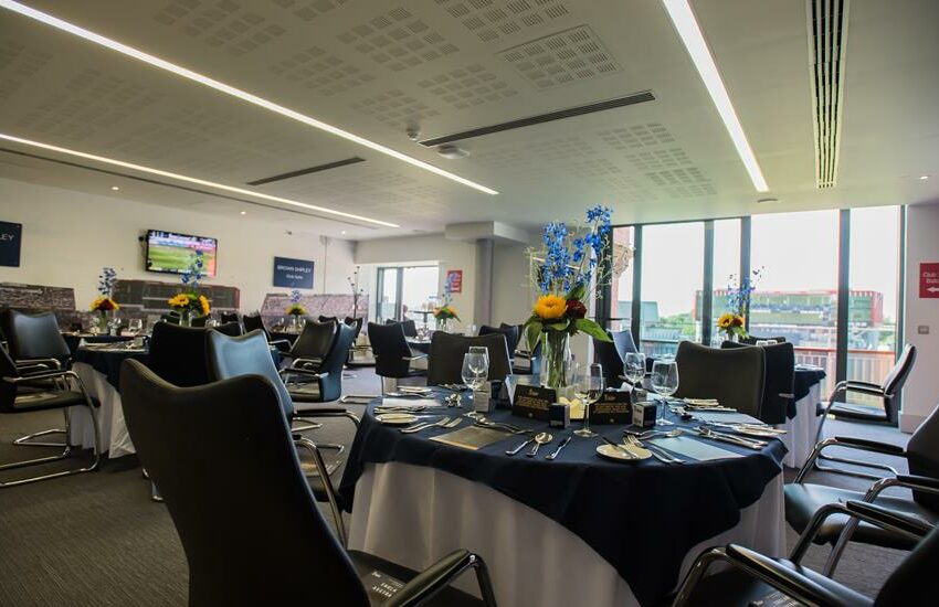 the club suite in Honours suite in the emirate Old Trafford cricket ground